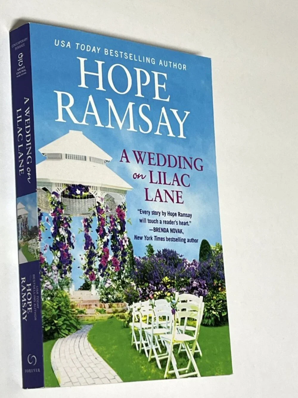 A Wedding on Lilac Lane by Hope Ramsay Moonlight Bay Book 4 Paperback